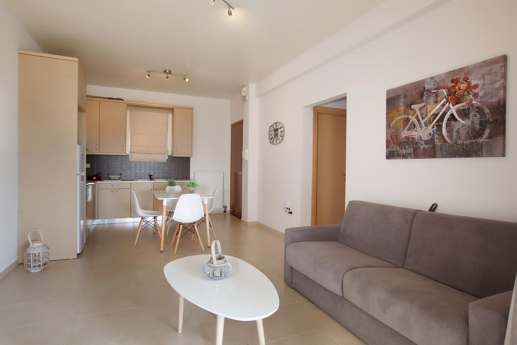 Petra Thea Apartment Kalamata Eksteriør billede