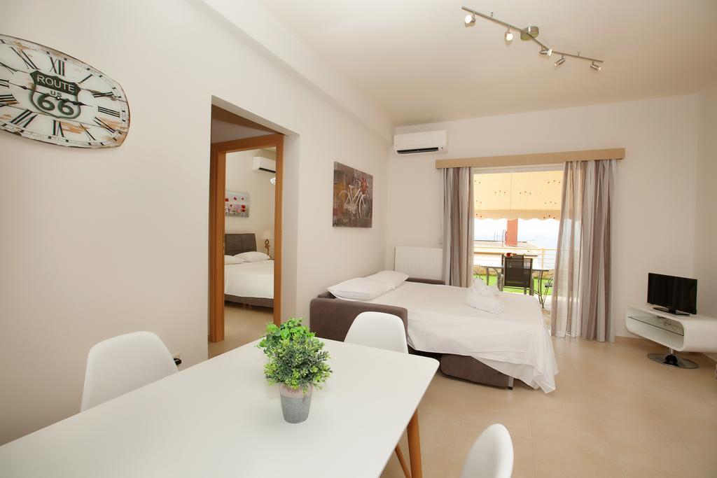 Petra Thea Apartment Kalamata Eksteriør billede