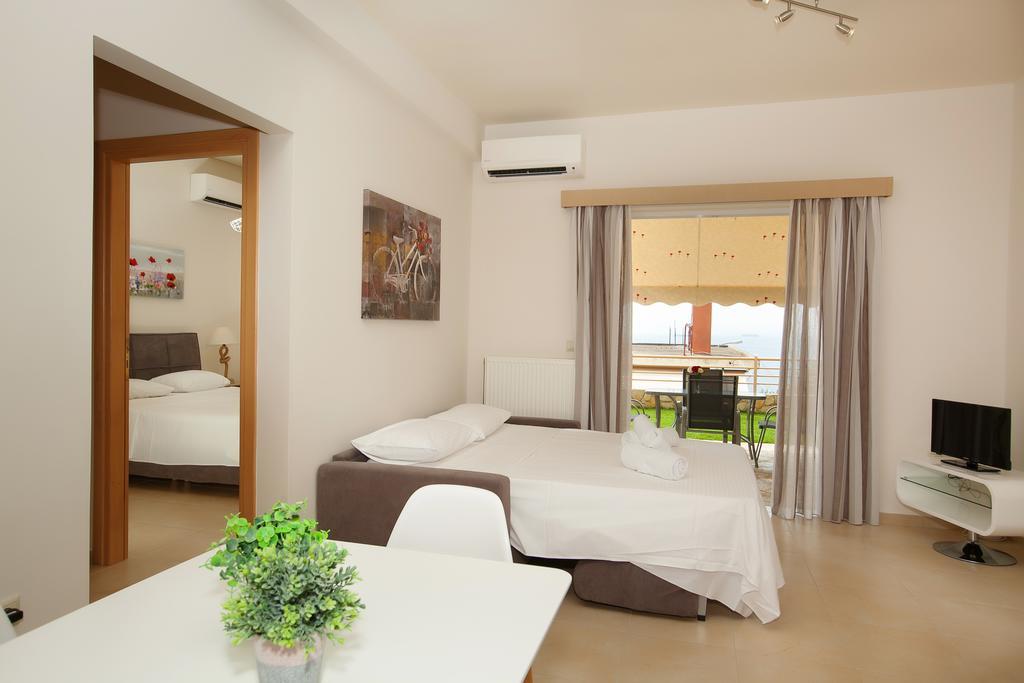 Petra Thea Apartment Kalamata Eksteriør billede