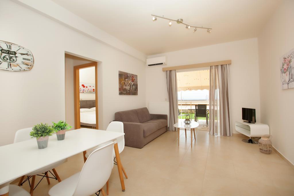 Petra Thea Apartment Kalamata Eksteriør billede