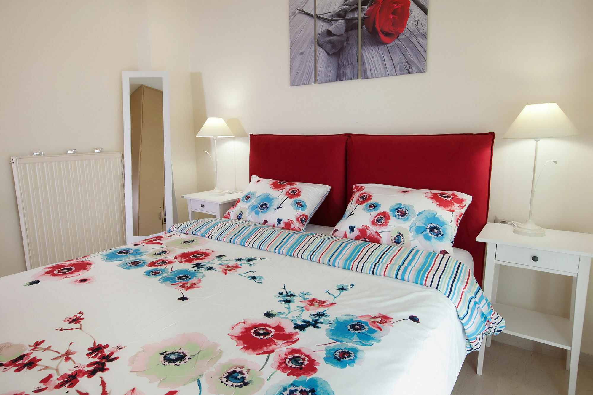 Petra Thea Apartment Kalamata Eksteriør billede
