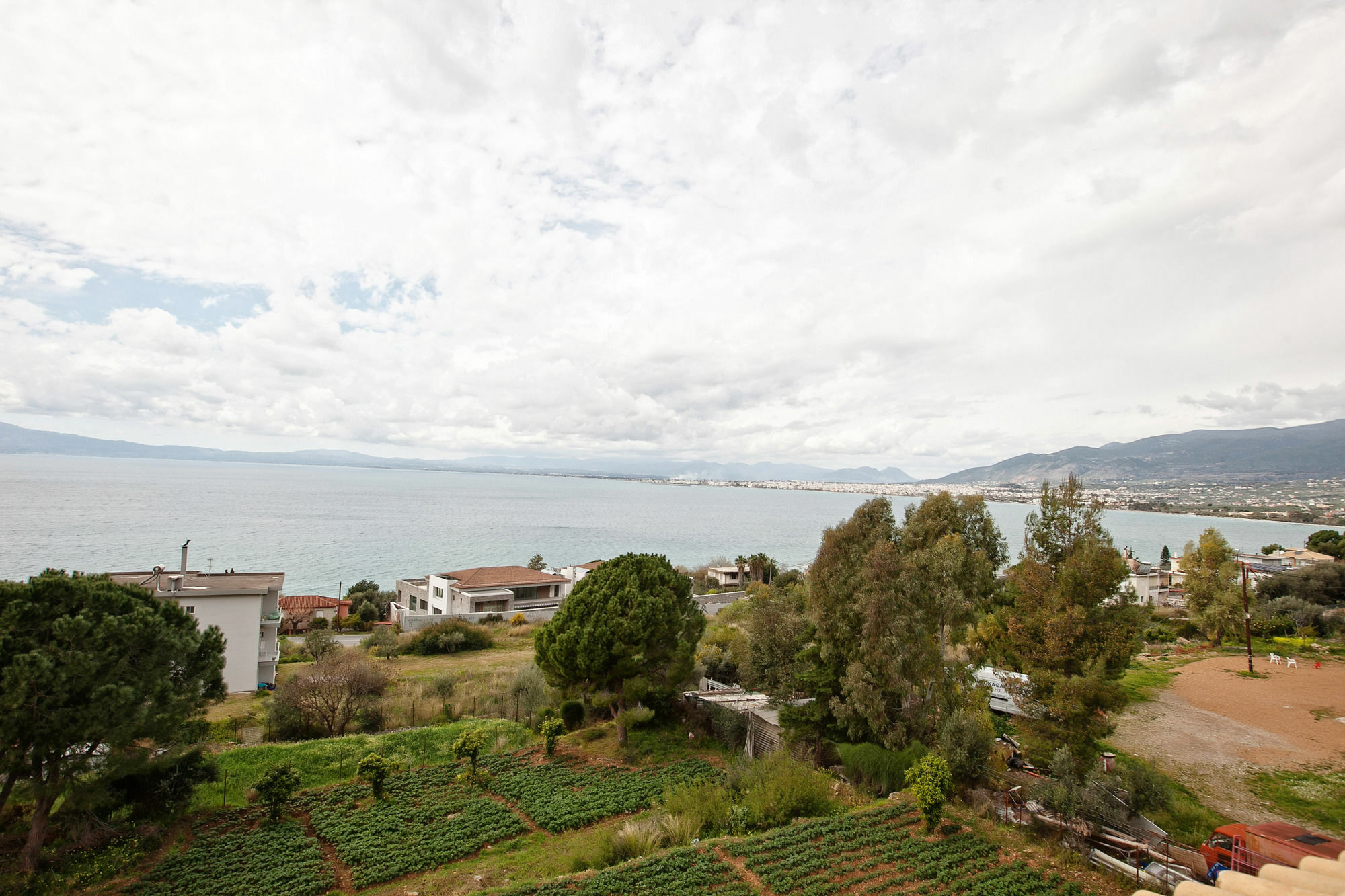 Petra Thea Apartment Kalamata Eksteriør billede